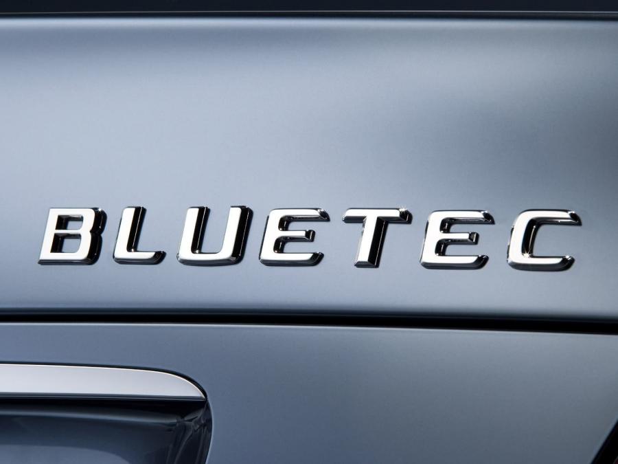  Mercedes-Benz E320 Vision BlueTEC concept 2006 года  (фото 8 из 12)